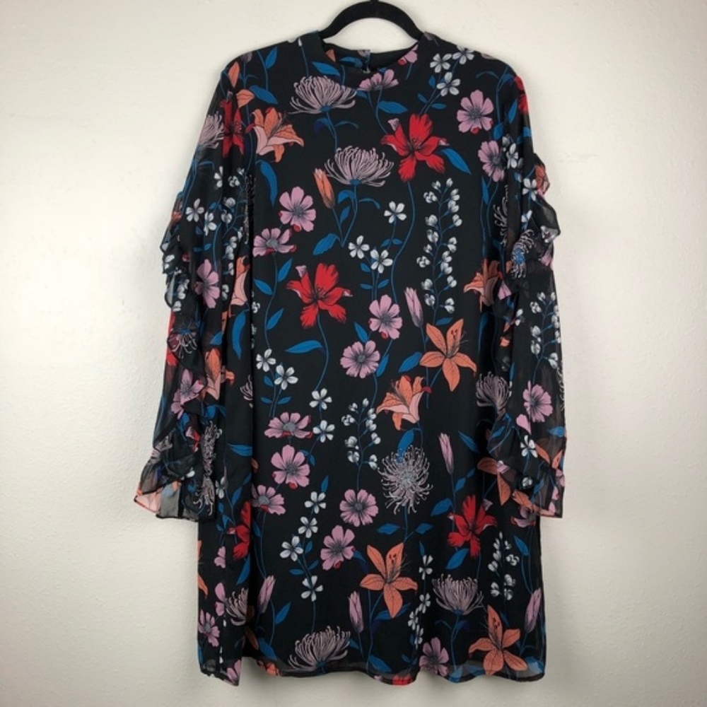 Floral Ruffle Sleeve Shift Dress